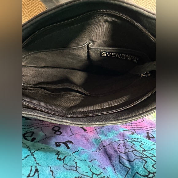 Sven of Berkeley leather wide strap black tote - Picture 3 of 7